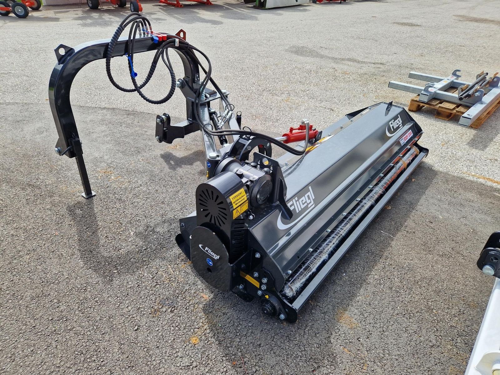 Mulchgerät & Häckselgerät des Typs Fliegl Böschungsmulcher »BM EDDY 2300«, Neumaschine in Grünbach (Bild 3)